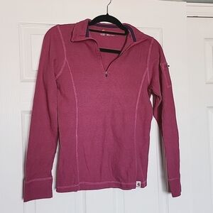 Dark pink pullover